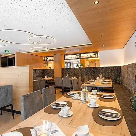 Villa-alpin Hotel