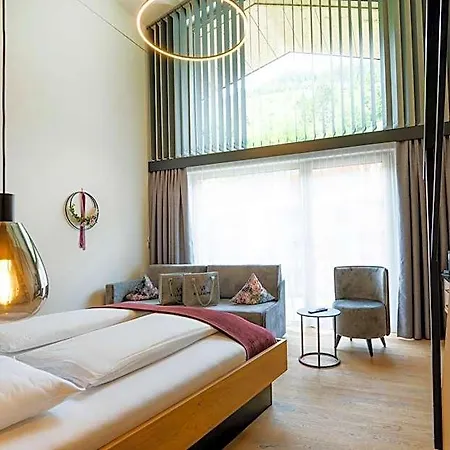 Otel Villa-alpin 4*